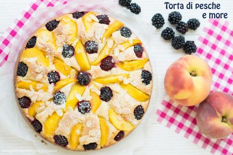 Torta di pesche e more senza glutine e senza lattosio