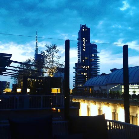 #SkySagaDellAnello: l'Occhio di Sauron nel cielo di Milano e la maratona dell' Anello