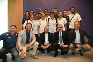 MILANO. Regione e CSI insieme per diffondere lo sport nel mondo con Maroni e Rossi . i giovani di ritorno dalle periferie del mondo