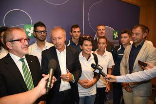MILANO. Regione e CSI insieme per diffondere lo sport nel mondo con Maroni e Rossi . i giovani di ritorno dalle periferie del mondo
