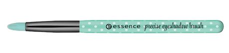 make me pretty Pretty Essence Precise Eyeshadow Brush