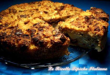 Torta di pane raffermo con mele e cioccolato fondente