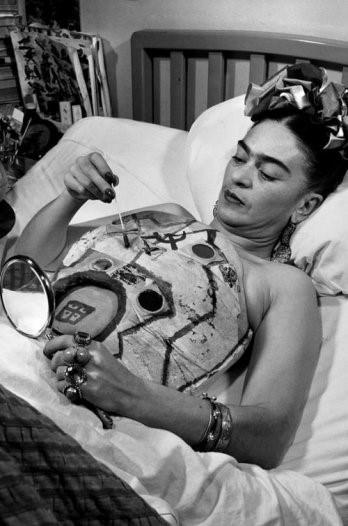 Frida: tra sofferenza e amore. Una vita di passioni.