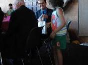 PAVIA. "Signor sindaco, porto lettere borghigiani". "postina" speciale consegna sindaco.