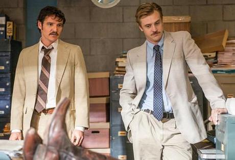 (L to R) PEDRO PASCAL and BOYD HOLBROOK star in NARCO. NARCOS S01E04 