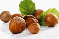 L'olio di nocciole e le sue proprietà cosmetiche