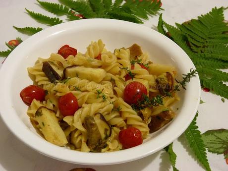 Fusilli con porcini e pomodorini