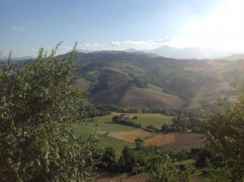 Viaggio nel Fermano: sapori autentici, storia e atmosfere delle Marche