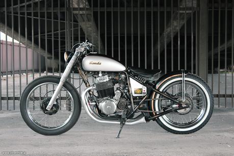 Eccentric CB400