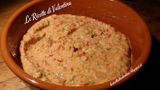 Pennette integrali al pesto rosso con noci senza formaggio