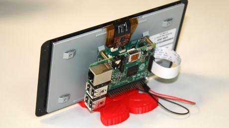 Raspberry Pi: ecco il display touchscreen ufficiale