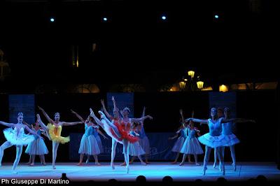 POSITANO PREMIA LA DANZA....PATTY SCHISA con Rhapsody in Blue