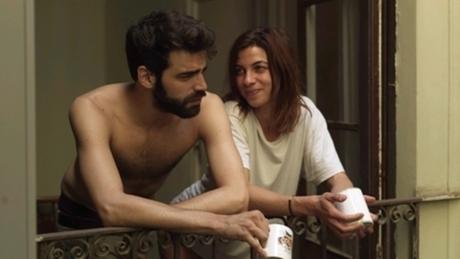 coppia in balcone barcellona