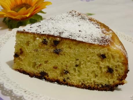 Torta con gocce di cioccolato cotta in padella