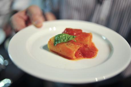 Mediterraneo paccheri pomodoro capperi profumo limone