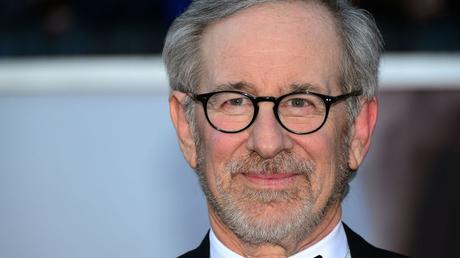 Steven Spielberg ed Emma Thompson contro i cinefumetti