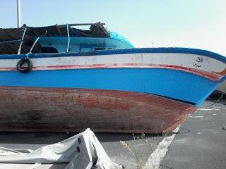 POZZALLO (rg). Il primo approdo dei migranti dove due anime si confrontano. Chi accoglie e chi chiede di arginare il fenomeno.