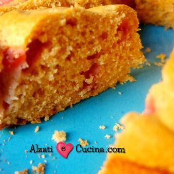 Plumcake con pesche e yogurt, la colazione perfetta