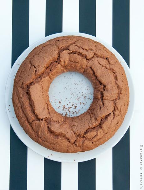 Ciambella al cacao senza zucchero / No sugar chocolate ring shaped cake