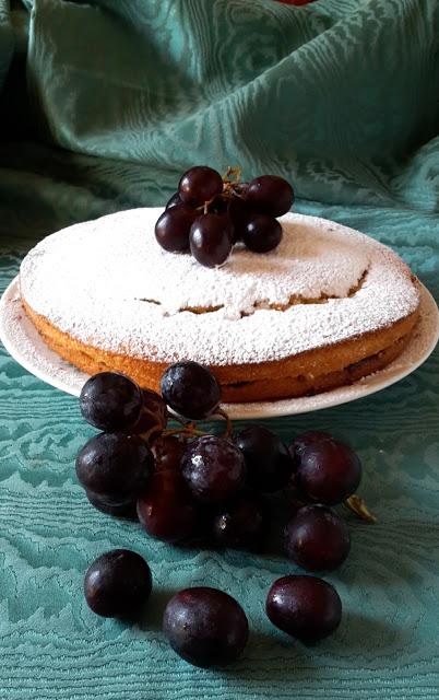 Torta allo yogurt greco senza burro