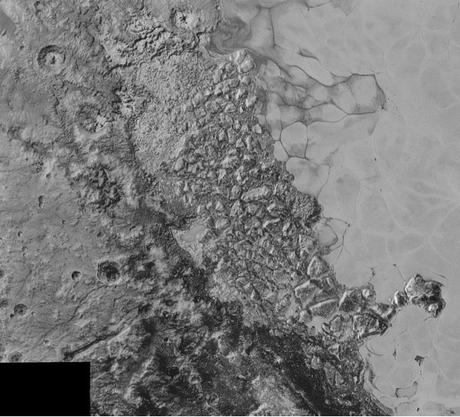 Plutone torna in scena: iniziata un'intensa fase di downlink per New Horizons