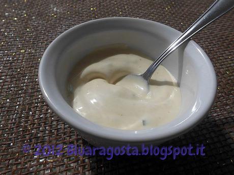 Salsa yogurt e curry