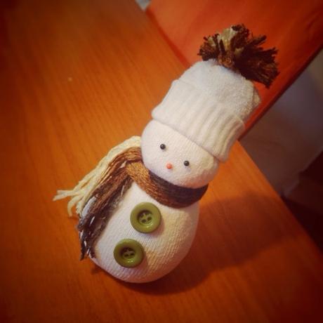 Pupazzi di neve con i calzini di spugna