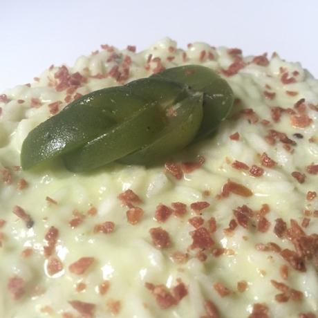 Risotto mantecato robiola e Nergi® con briciole di prosciutto crudo