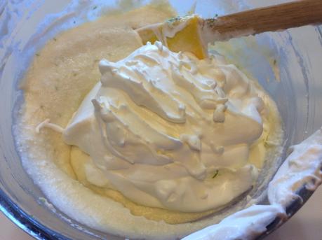 CHEESECAKE RICOTTA YOGURT LIME E CILIEGIE