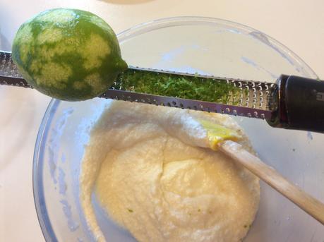 CHEESECAKE RICOTTA YOGURT LIME E CILIEGIE