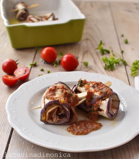 INVOLTINI DI MELANZANE,TONNO E PESTO ROSSO