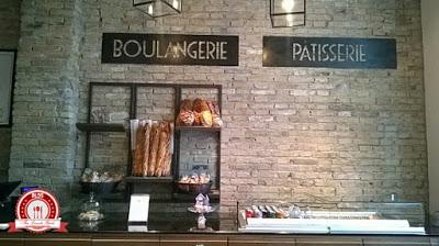 Baguette e dolcetti da Le Carré Français