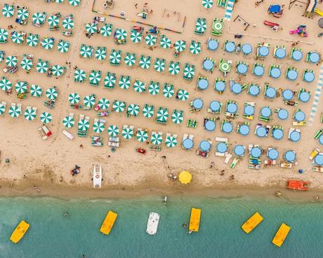 FOTOGRAFIA: Le spiagge di Bernhard Lang