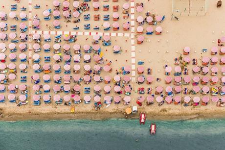 FOTOGRAFIA: Le spiagge di Bernhard Lang