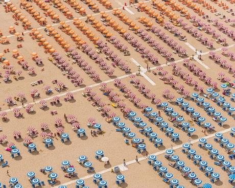 FOTOGRAFIA: Le spiagge di Bernhard Lang