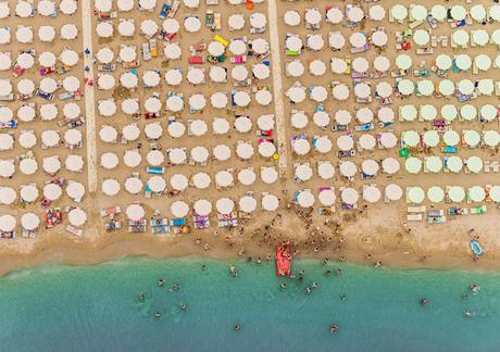 FOTOGRAFIA: Le spiagge di Bernhard Lang