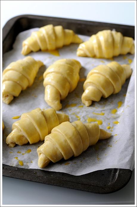 Croissants Sfogliati con Confettura di Lamponi