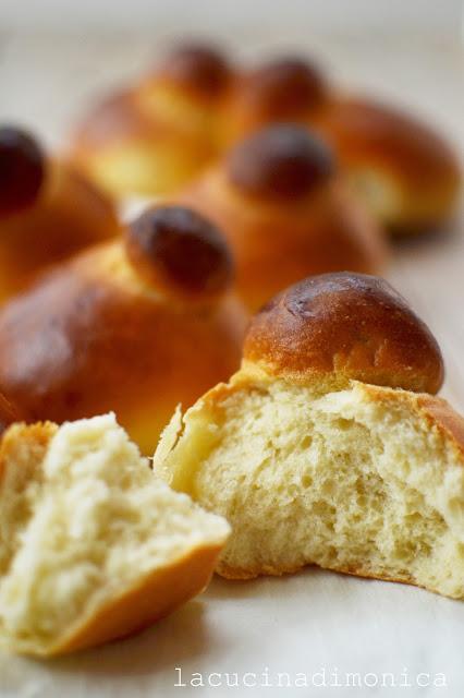 BRIOCHE COL TUPPO