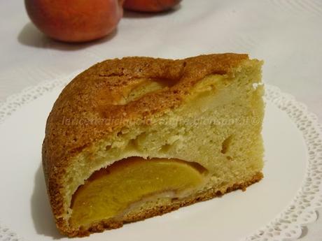 Torta leggera alle pesche