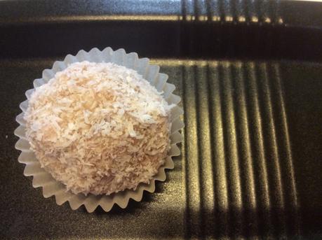 DOLCETTI AL COCCO E MASCARPONE