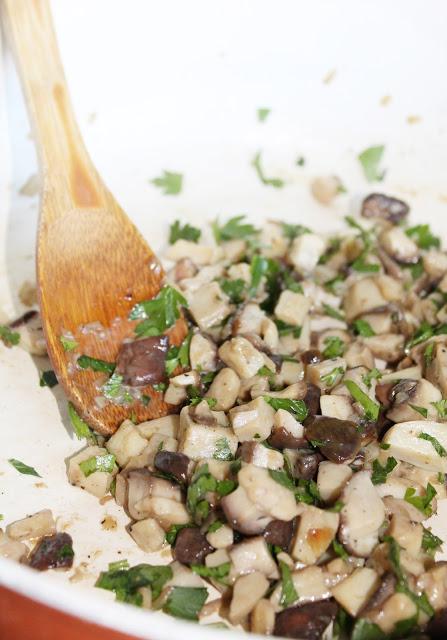 Tagliatelle al Farro con Funghi Porcini