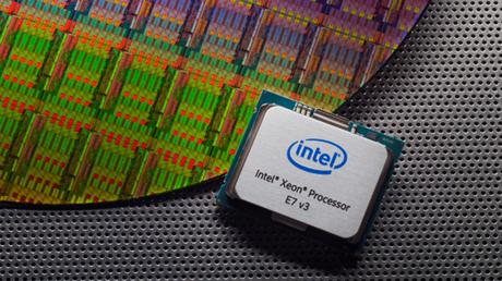 Intel Xeon E5 ed E7 con architettura Broadwell ritardano: arriveranno nel 2016