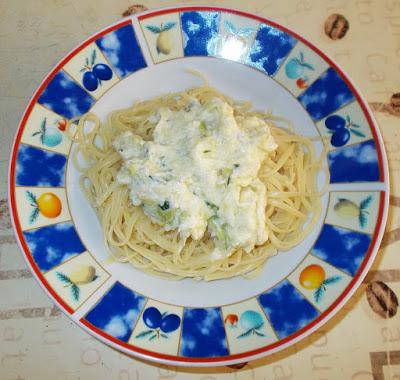 Taglierini alla crema di zucchine e caprino