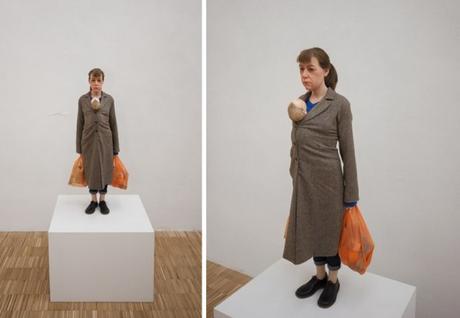 ron-mueck-woman-with-shopping-2013