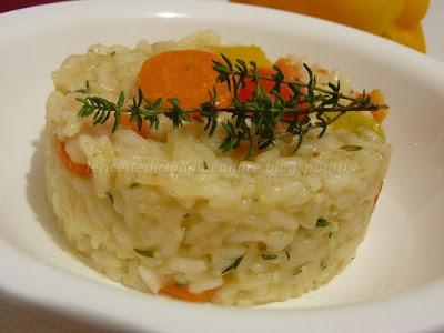 Risotto con peperoni, carote e profumo di timo