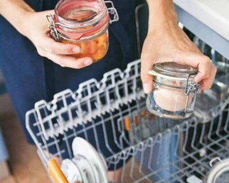 Casa // Guida all'uso della lavastoviglie per piatti più puliti e igienizzati