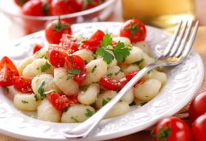 |⇨ Gnocchi di patate al pomodoro crudo