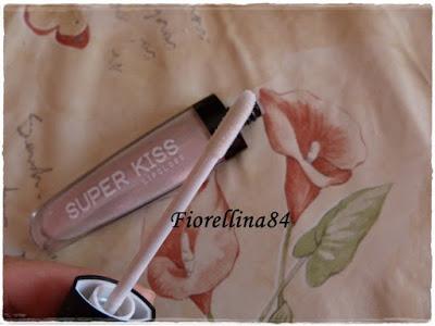 Super Kiss lipgloss di W7