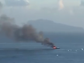 Video. Yacht fiamme largo Posillipo: bordo Aurelio Laurentiis