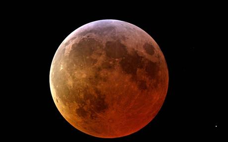 Eclissi totale di Luna a Napoli | 28 settembre 2015